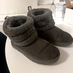 Size 9️⃣ Ugg Fluff Mini Quilted Pre-owned